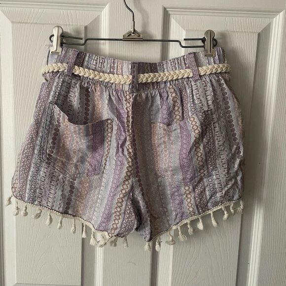 Rewash Linen Blend Tapestry Boho Shorts W/ Fringe Bottom Purple Tones Size small - Picture 2 of 4